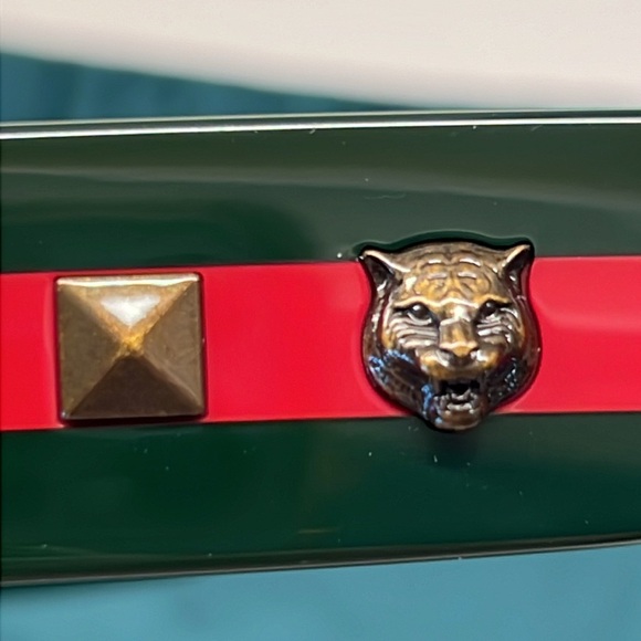 Gucci Sunglasses new with case, dust bag, and dust cloth. - Picture 8 of 17